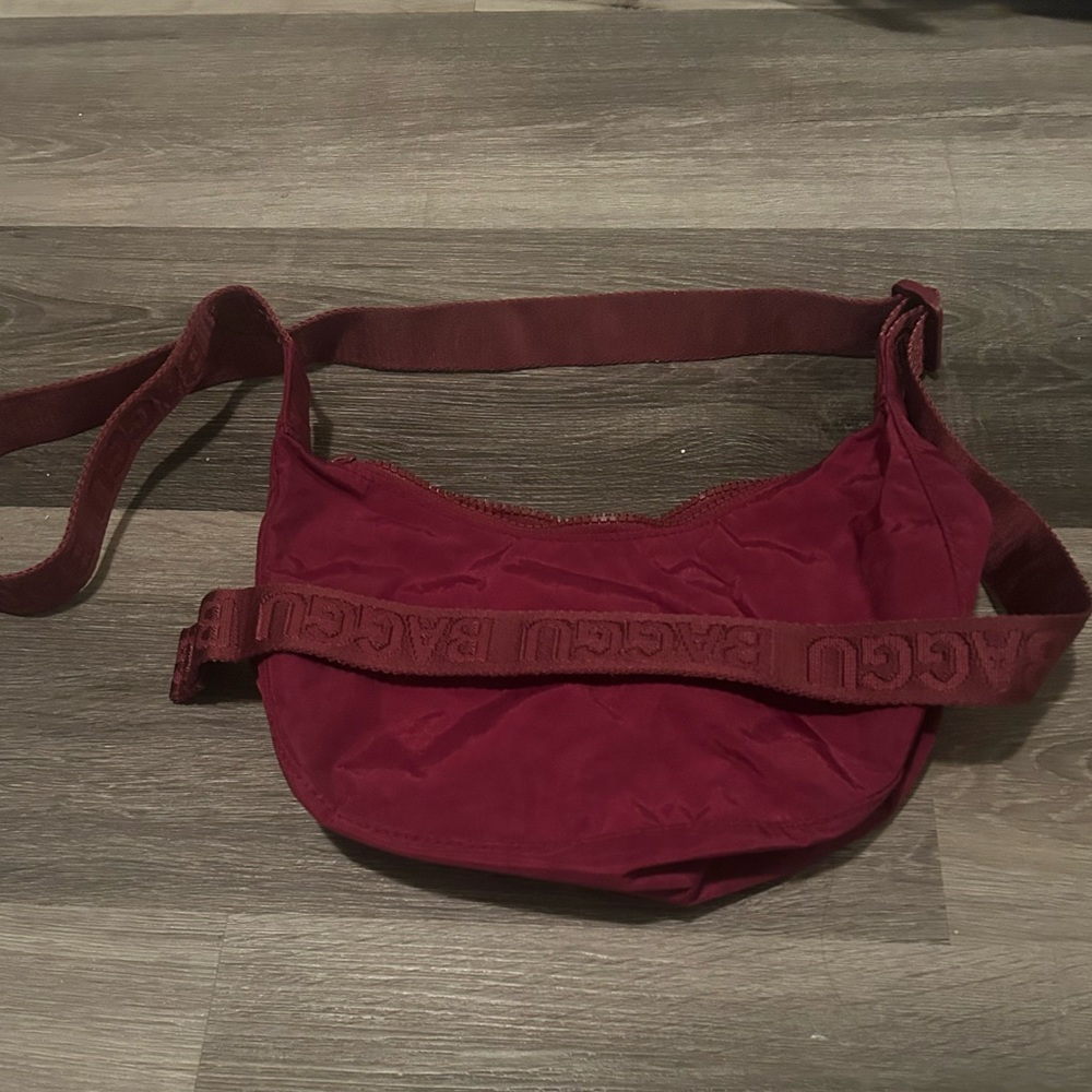 BAGGU Oxblood Small Nylon Crescent Bag